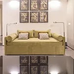 Spanish Steps Deluxe Apartment