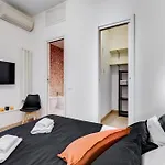 Classy 2-Bdr In Termini District