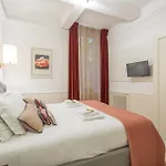 Stylish Spanish Steps Retreat