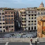 Spanish Queen Apartment