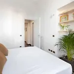 Stunning Center Rome Apartment