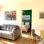 Aurelia House Garden