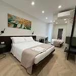 Vittoria\'S Luxury Rooms