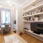 Luxury Three Bedrooms Flat In Roma Center