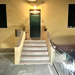 Romuhouse Economy Apartment Metro B