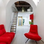 Lovely Studio Apartment - Capocci