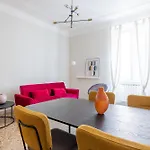 Design Apartment In Prati