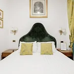 Pantheon Antique Suite