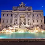 Elegant Apartment Nearby Trevi Fountain