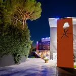 Black Hotel