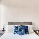 The Roof Luxury Penthouse Corso
