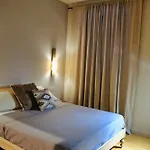 Es Apartment
