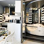 Stylish With Jacuzzi By Ndp Rent