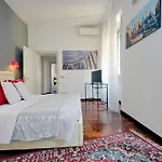 Colonna Luxury Apartment