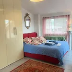 Apartment In Roma With Terrace