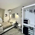 Spagna Rooms