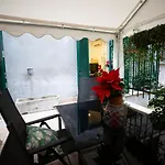Flatinrome Trastevere Deluxe Rooms - Green Patio