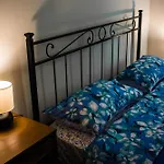 Praty Rooms