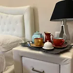 Romantic Dreams Sistina Guest House