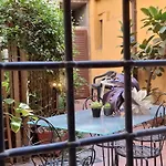 Pantheon, Campo De Fiori Mini Garden