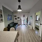 Rome Holiday Quiet And Confortable Apartment