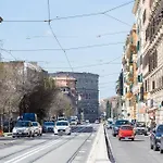 Colosseum Bright Two Bedroom Apartment