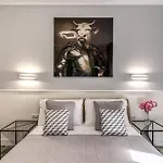 Spanish Step Dream Suites
