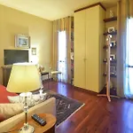 6 Bedroom Awesome Home In Roma