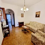 Appartamento-Castro Pretorio