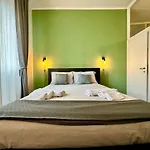 Jef Apartments San Giovanni, Roma