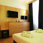 Hotel Franklin Feel The Sound
