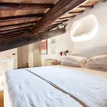 Farnese Stunning Penthouse | Romeloft