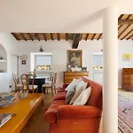 Farnese Stunning Penthouse | Romeloft