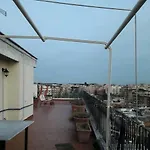 Stanza In Superattico, Terrazzato, Luminoso, Accogliente, Bagno Privato