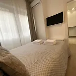 Bilocale San Giovanni Design Apartament