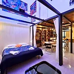 L\'Atelier ~ Mostra Sospesa