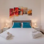 Castel Sant Angelo\'S Harmonious Apartment