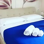 Deluxe Rooms And Chilling Jacuzzi Suite Guesthouse