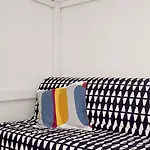 Kamchu Apartments: Villa Ada