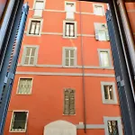 Casa Crispi By Hili