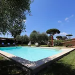 Villa Con Piscina