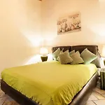 Campo Dei Fiori Nest Apartment