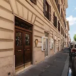 Rome Huge & Cozy Apartment