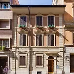 Colosseo Fori imperiali boutique home