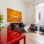 Iflat Lina Cavalieri House