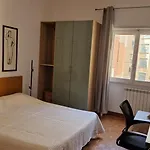 Via Tiburtina Vicino Universita E Stazione Intero Appartamento Per La Tua Vacanza A Roma