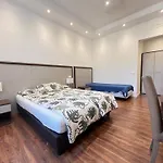 Solaris Guesthouse