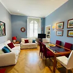 Lilla\'S Apartment
