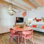Vivilo Collection - Pigneto Apartments - Patio - Terrace - Parking