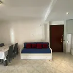 Malu\'S House